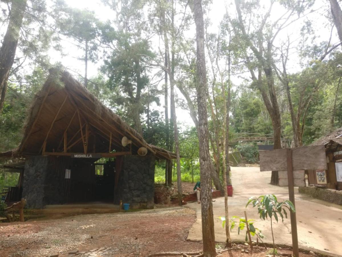 Seribu Batu Songgo Langit Resort & Camp Bantul Exterior foto